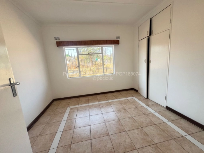 4 Bedroom House for Sale in Four Winds, Bulawayo