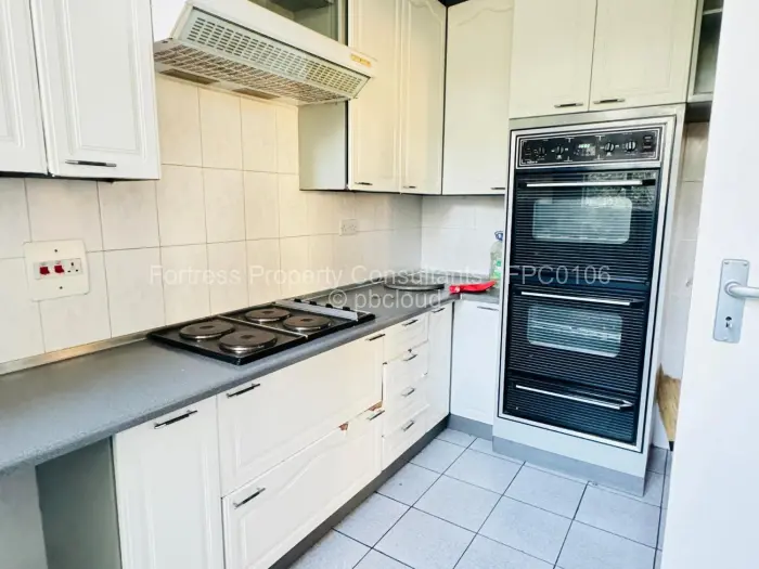 Flat/Apartment to Rent in Ascot, Bulawayo