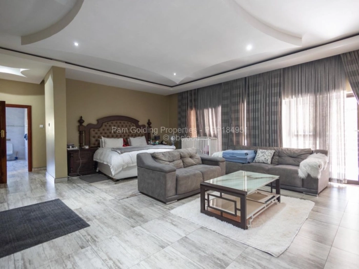 Townhouse/Complex/Cluster for Sale in Borrowdale Brooke, Harare