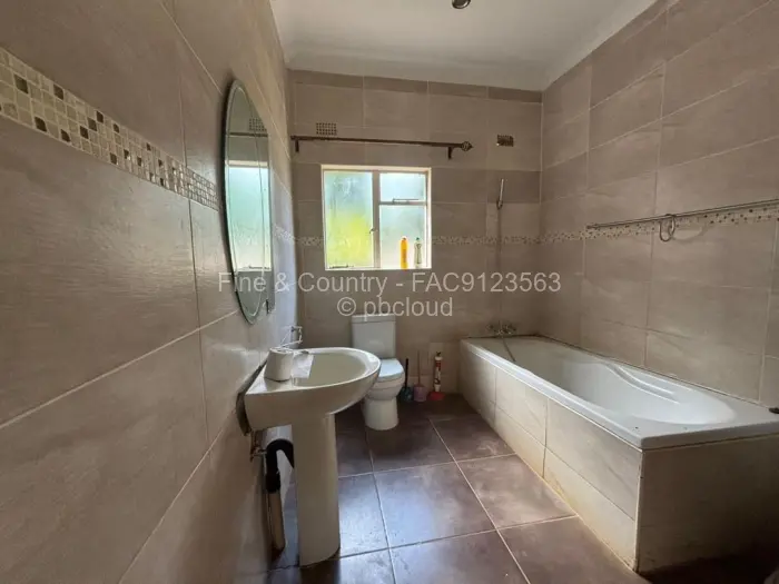 4 Bedroom House for Sale in Helensvale, Harare