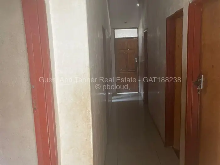 4 Bedroom House for Sale in Chitungwiza, Chitungwiza