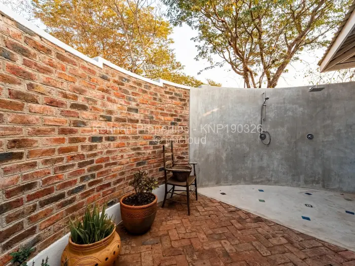 4 Bedroom House for Sale in Victoria Falls, Victoria Falls