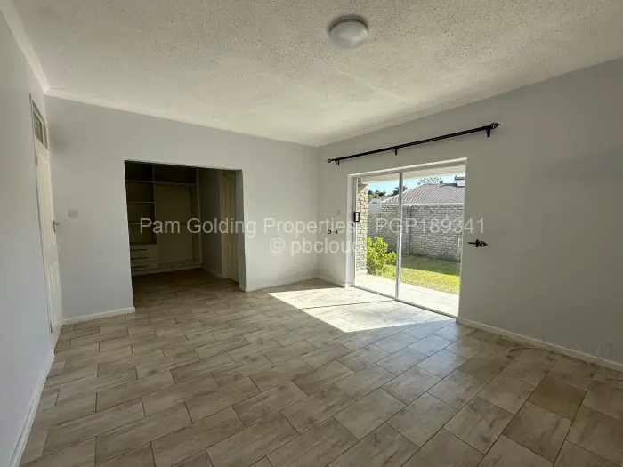 Townhouse/Complex/Cluster to Rent in Newlands