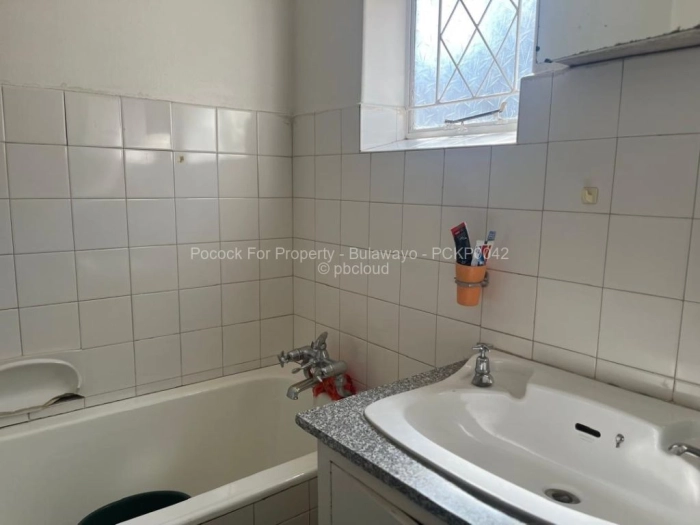 Flat/Apartment for Sale in Bulawayo City Centre, Bulawayo