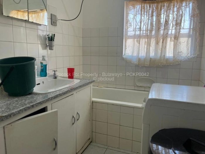 Flat/Apartment for Sale in Bulawayo City Centre, Bulawayo