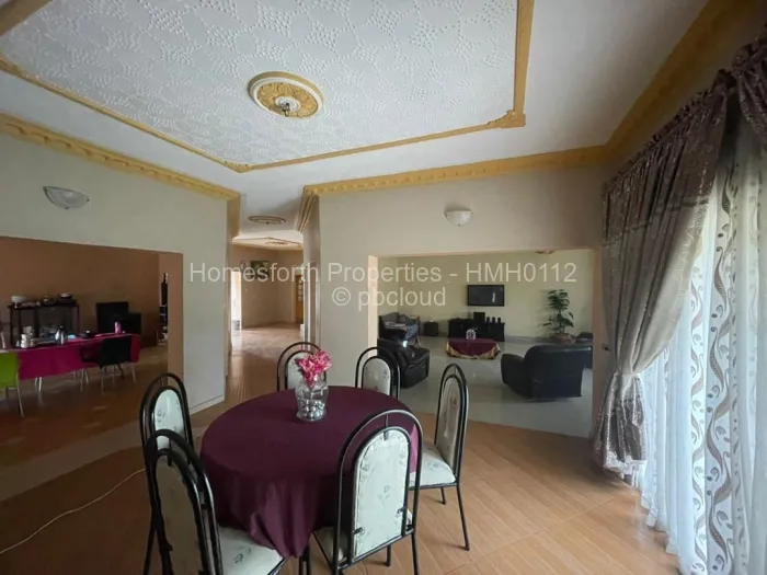 6 Bedroom House for Sale in Norton, Norton