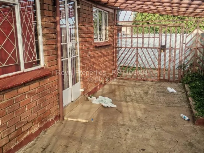 3 Bedroom House for Sale in Mufakose, Harare