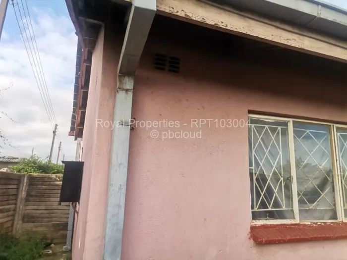 3 Bedroom House for Sale in Mufakose, Harare