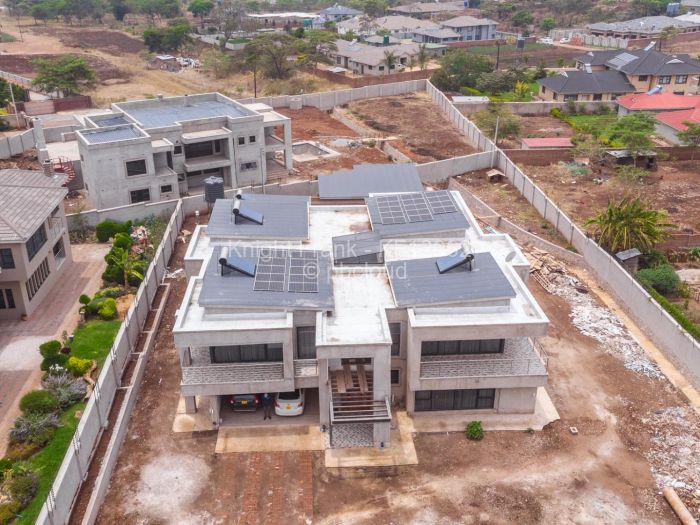 5 Bedroom House for Sale in Glen Lorne, Harare