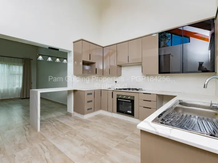 Townhouse/Cluster for Sale in Lewisam, Harare