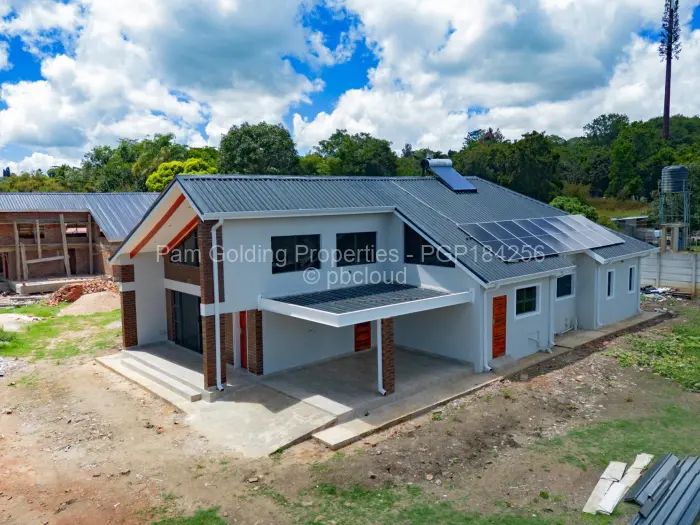 Townhouse/Cluster for Sale in Lewisam, Harare