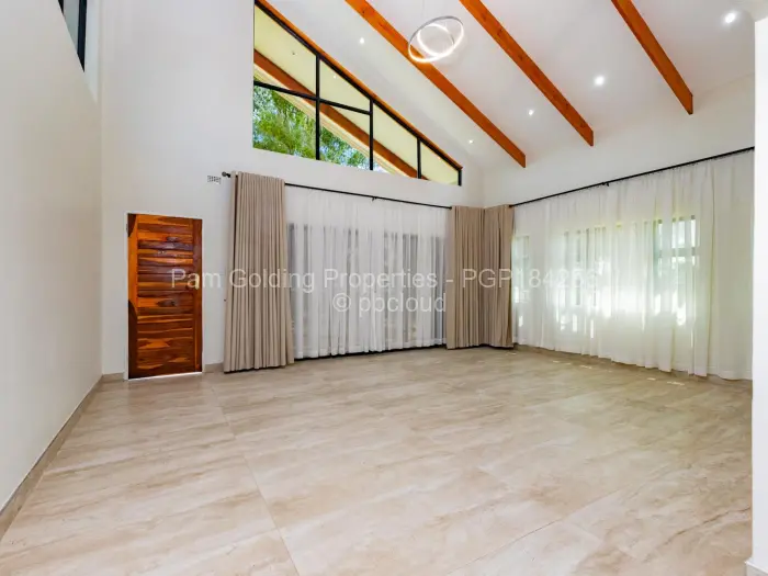 Townhouse/Cluster for Sale in Lewisam, Harare