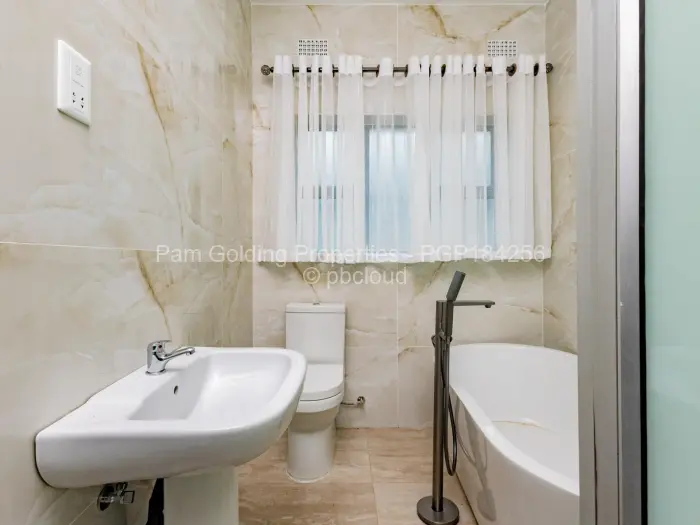 Townhouse/Cluster for Sale in Lewisam, Harare