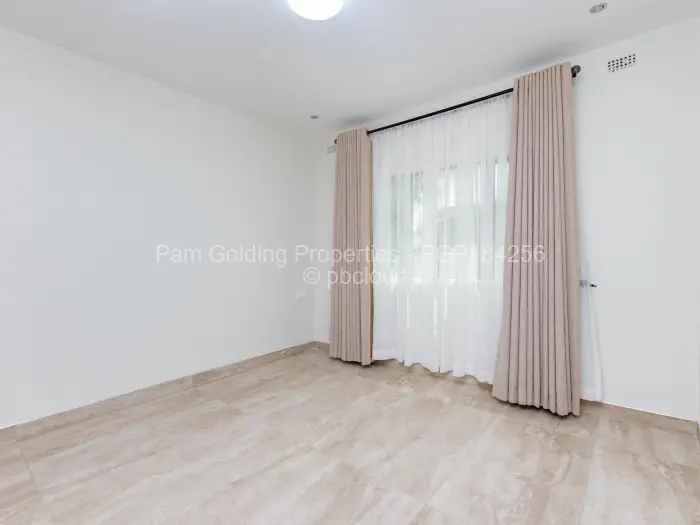 Townhouse/Cluster for Sale in Lewisam, Harare
