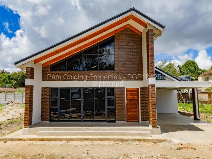 Townhouse/Cluster for Sale in Lewisam, Harare