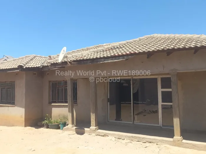 3 Bedroom House for Sale in Ruwa, Ruwa