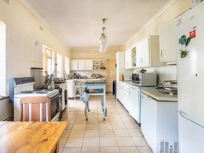 Warehouse/Industrial for Sale in Borrowdale, Harare