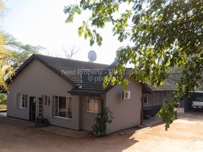 3 Bedroom House for Sale in Victoria Falls, Victoria Falls