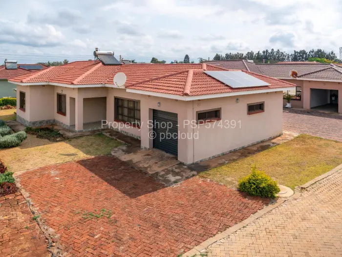 Townhouse/Cluster to Rent in Hogerty Hill, Harare