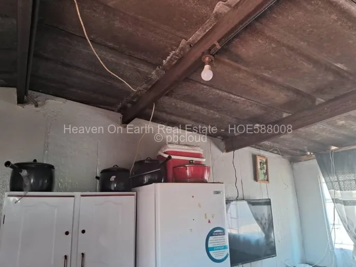 2 Bedroom House for Sale in Chitungwiza, Chitungwiza