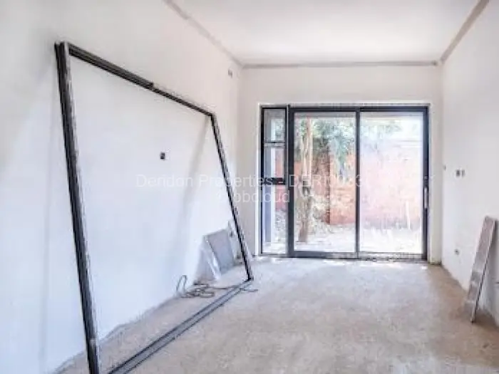 Townhouse/Complex/Cluster for Sale in Mount Pleasant, Harare