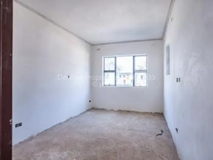 Townhouse/Complex/Cluster for Sale in Mount Pleasant, Harare