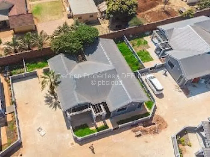 Townhouse/Complex/Cluster for Sale in Mount Pleasant, Harare