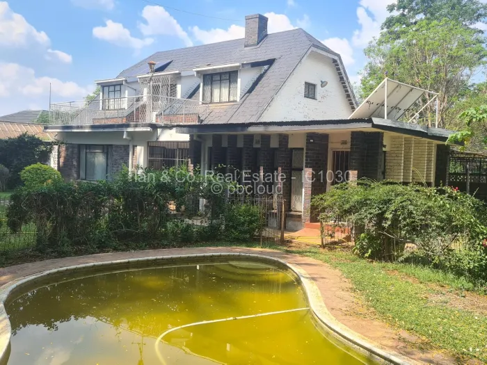 5 Bedroom House for Sale in Ilanda, Bulawayo