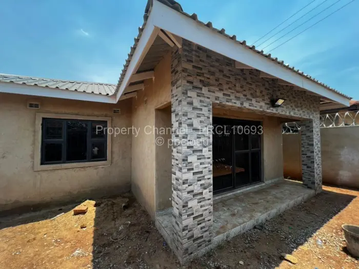 2 Bedroom House to Rent in Warren Park, Harare