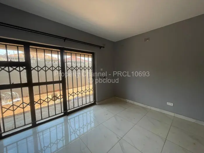 2 Bedroom House to Rent in Warren Park, Harare