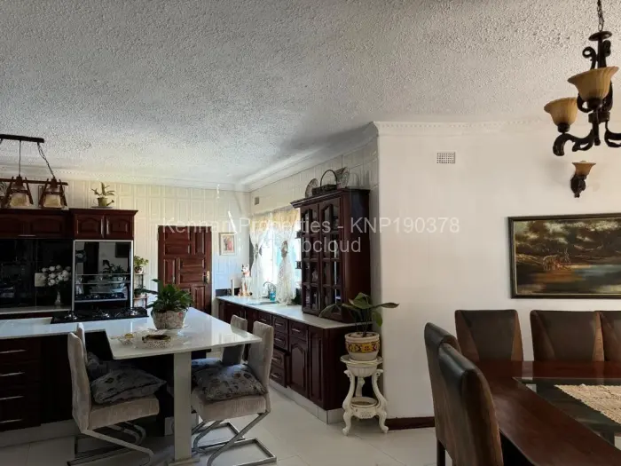 5 Bedroom House for Sale in Borrowdale, Harare