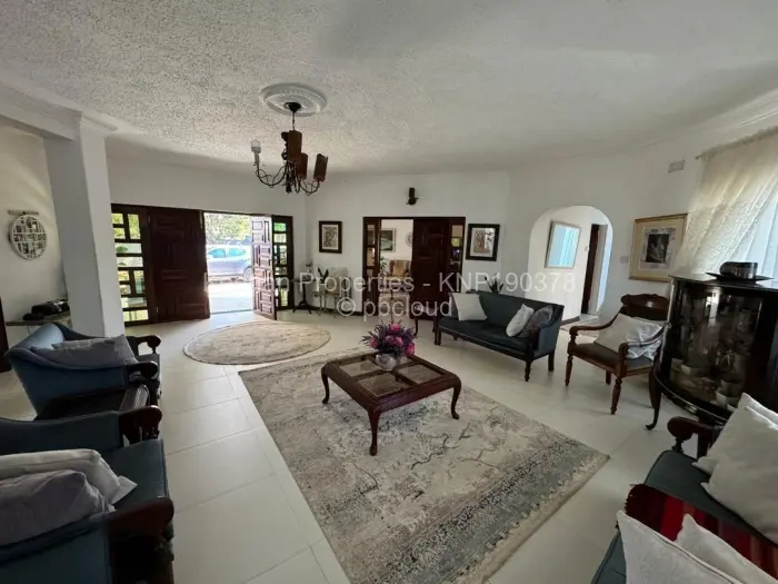 5 Bedroom House for Sale in Borrowdale, Harare