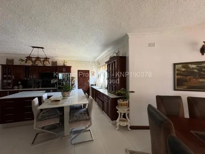 5 Bedroom House for Sale in Borrowdale, Harare
