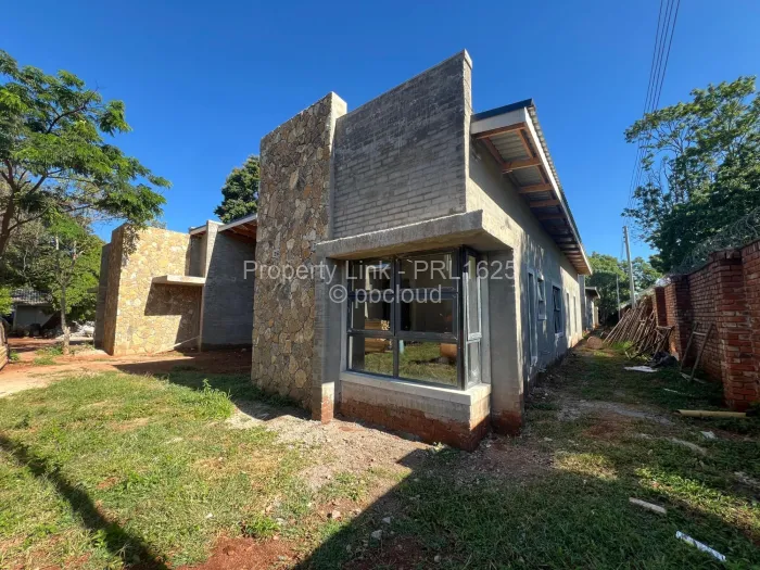 Townhouse/Cluster for Sale in Pomona, Harare