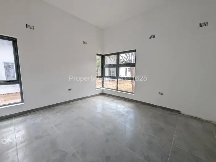 Townhouse/Cluster for Sale in Pomona, Harare