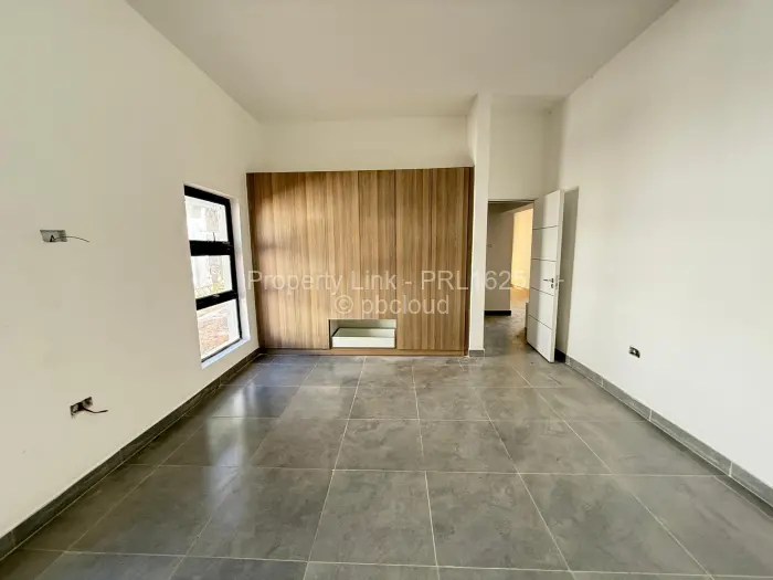 Townhouse/Cluster for Sale in Pomona, Harare