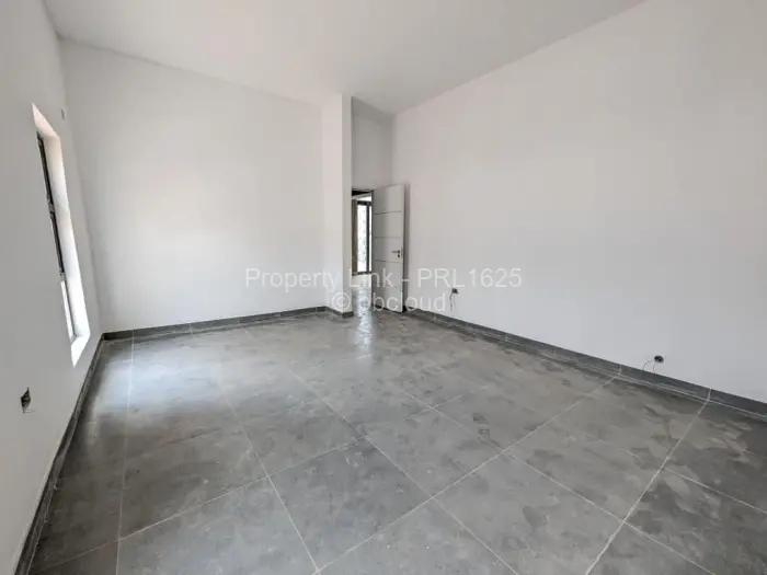 Townhouse/Cluster for Sale in Pomona, Harare