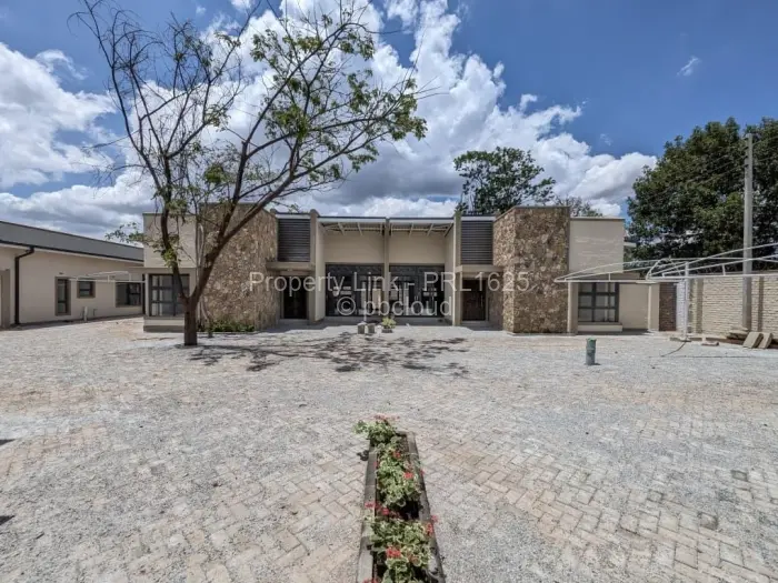 Townhouse/Cluster for Sale in Pomona, Harare
