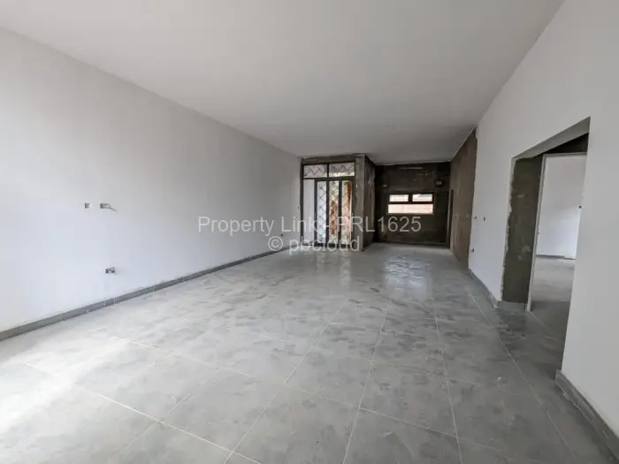 Townhouse/Cluster for Sale in Pomona, Harare