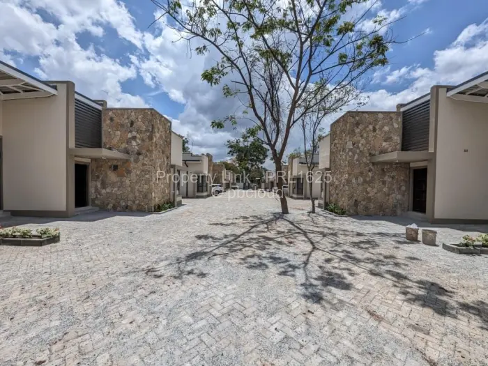 Townhouse/Cluster for Sale in Pomona, Harare