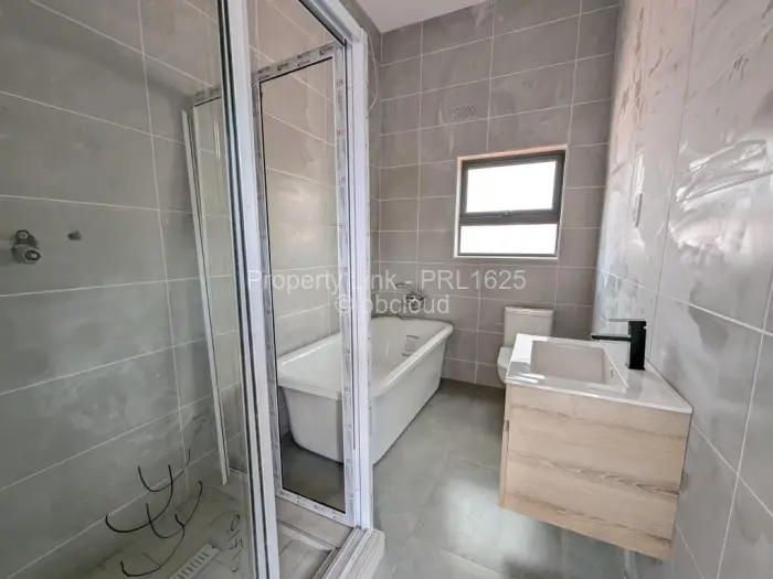 Townhouse/Cluster for Sale in Pomona, Harare