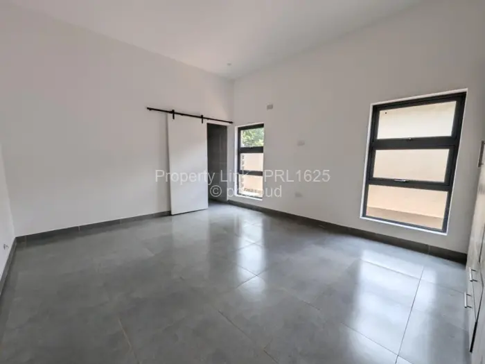 Townhouse/Cluster for Sale in Pomona, Harare