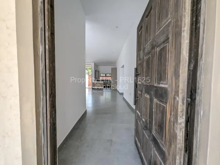 Townhouse/Cluster for Sale in Pomona, Harare