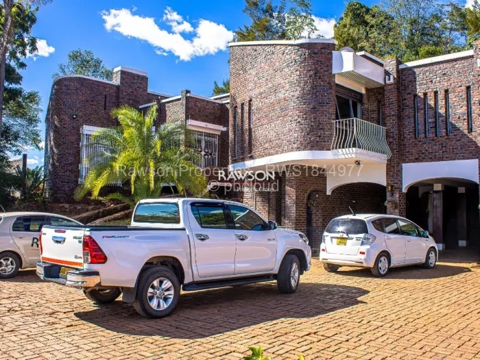 5 Bedroom House for Sale in Glen Lorne, Harare