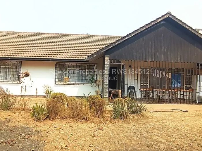4 Bedroom House for Sale in Avonlea, Harare