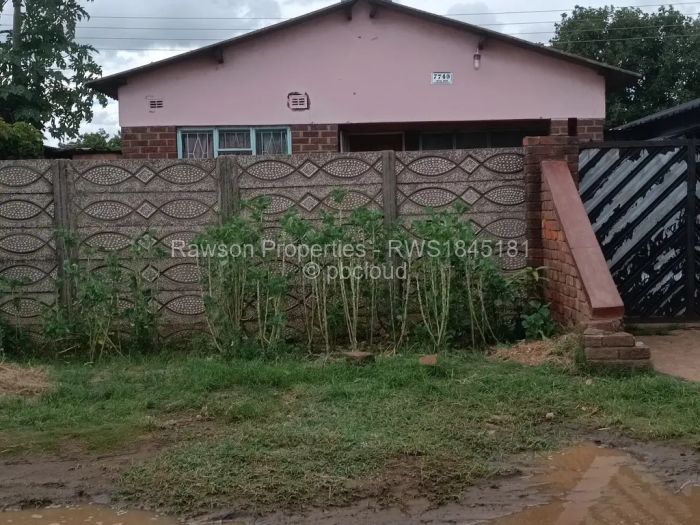 2 Bedroom House for Sale in Glen View, Harare