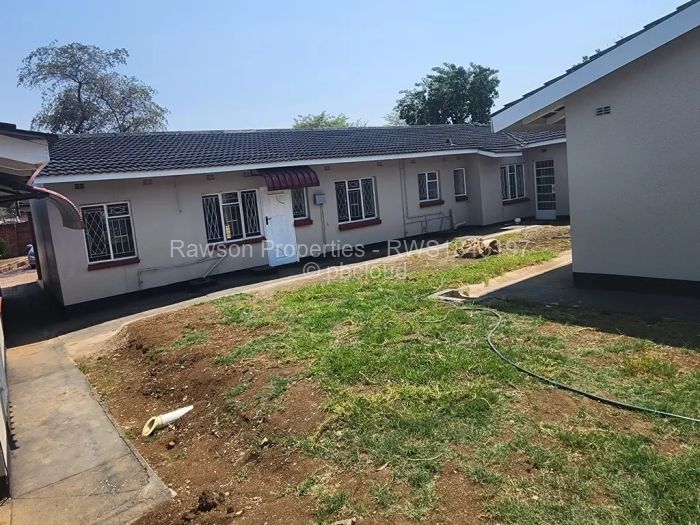 5 Bedroom House for Sale in Emerald Hill, Harare