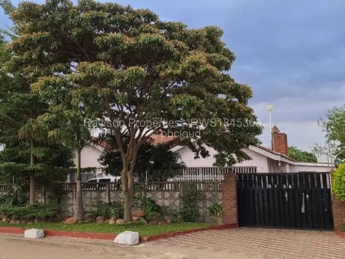 4 Bedroom House for Sale in Glen View, Harare