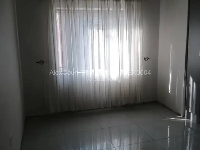 3 Bedroom House for Sale in Zimre Park, Harare