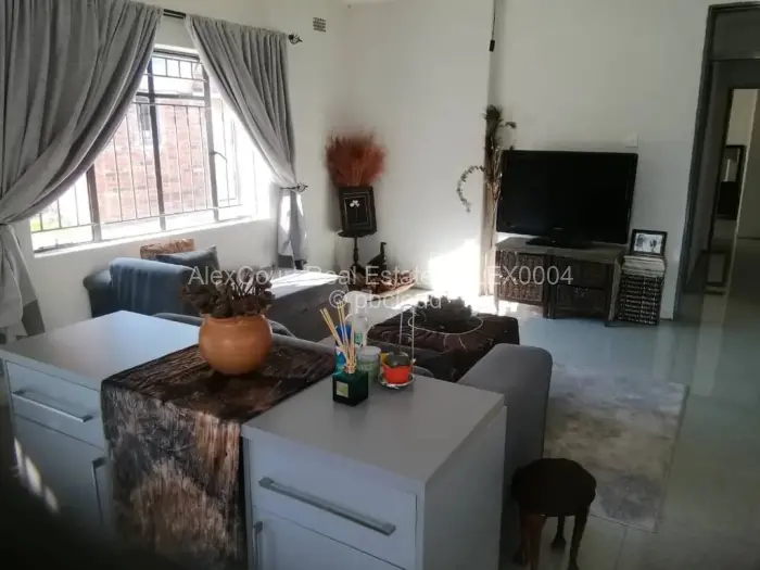 3 Bedroom House for Sale in Zimre Park, Harare